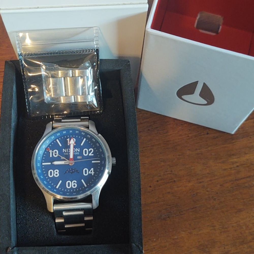 Nixon Ascender Watch